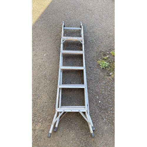 433 - A metal ladder.