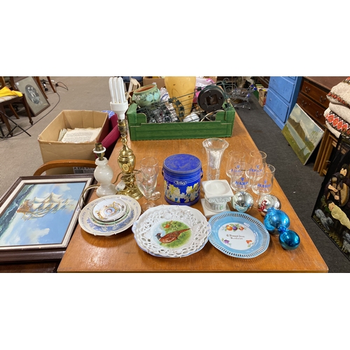 427 - Mixed lot including commemorative plates, brass and ceramic lamps, glassware, Tetley tea tin, blue a... 