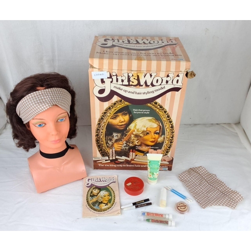 26 - Vintage Palitoy 'Girls World' styling model, complete with original accessories and box from the 197... 