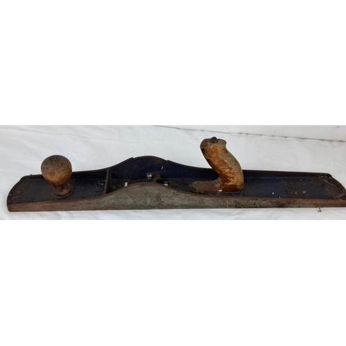 65 - Vintage Wooden W7 woodworking hand plane.