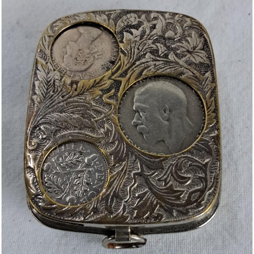 96 - Vintage/ antique white metal coin holder/ purse, with decorative engraved design.