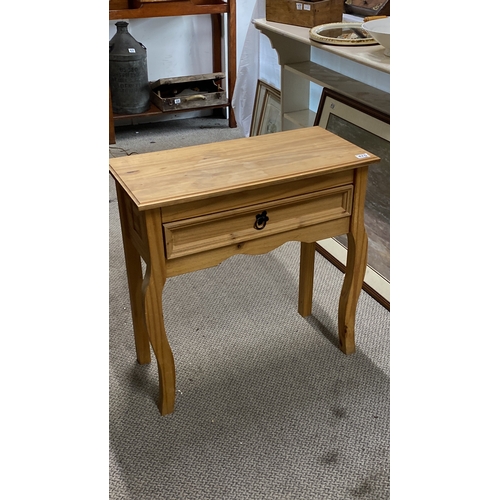 475 - Solid wood side table with curved legs and a single drawer featuring a metal ring handle.