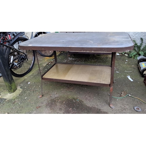 48 - garden table with heavy slate top. 121x81x78cm.