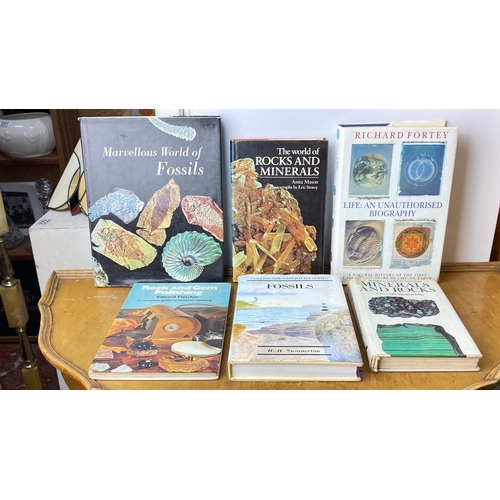 202 - Set of six books on fossils and minerals includes titles by H.H. Swinnerton and Anita Mason. Feature... 