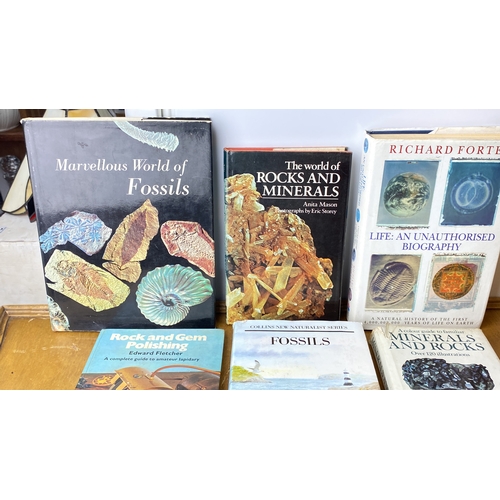 202 - Set of six books on fossils and minerals includes titles by H.H. Swinnerton and Anita Mason. Feature... 