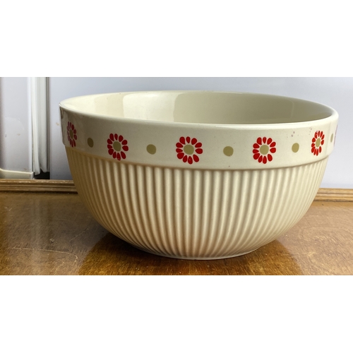 246 - Laura Ashley Home Stoneware Daisy Mixing Bowl, 22cm features a charming floral design.