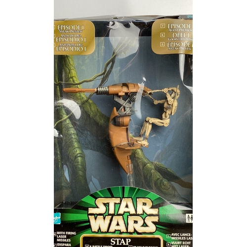 264 - Star Wars Episode I Sneak Preview STAP and Battle Droid action figure by Hasbro. Includes firing las... 