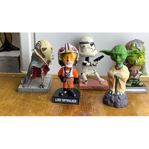 291 - Five Star Wars collectible figurines: General Grievous, Luke Skywalker, Clone Trooper, Yoda, and Gam... 