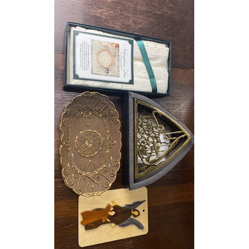 340 - Boxed Laura Ashley Nottingham lace placemats, intricate brass wire tray, Islamic calligraphy plaque,... 