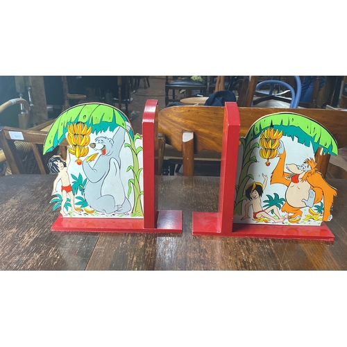 366 - Pair of vintage Jungle Book-themed wooden bookends, featuring colourful character illustrations.