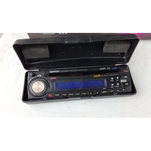 172 - Sendai CD688 car CD/radio player features removable fascia, CD-R/CD-RW playback, and 4 x 40W max pow... 