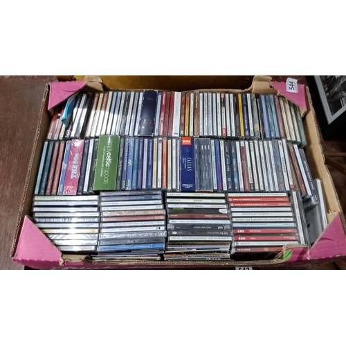 544 - Large assortment of various CDs.