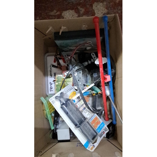 566 - Xpelair control unit with assorted electronic components and accessories in open box. Mixed lot incl... 