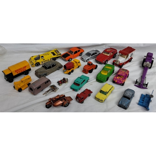 160 - A collection of vintage/ retro diecast cars.