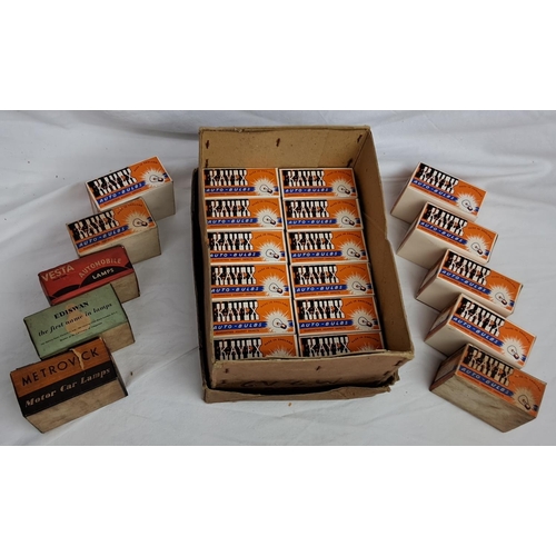 172 - An assortment of vintage automobile/ car bulbs, to include Kayex, Vesta & more.