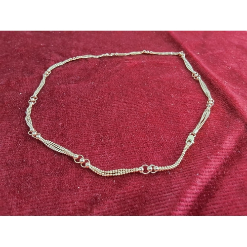 360 - A stunning 18ct gold necklace, stamped 750, weighing 8.9g.