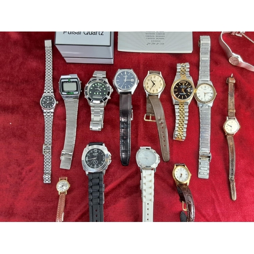 371 - A collection of various vintage/ retro Gents wristwatches.