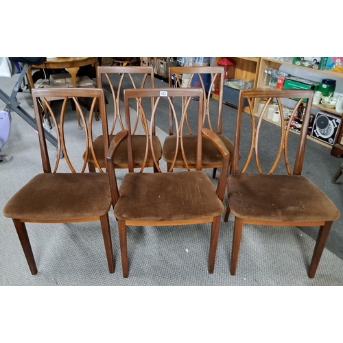 432 - A stunning set of Mid Century/ vintage G-Plan 'X'/ Kissing chairs, to include 4 chairs & 1 carver (a... 