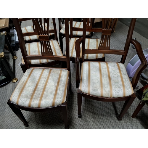 490 - A set of six antique style dining chairs, to include 4+2 carvers.