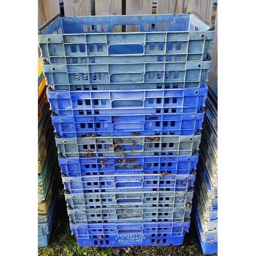 487 - An assortment of stacking crates.