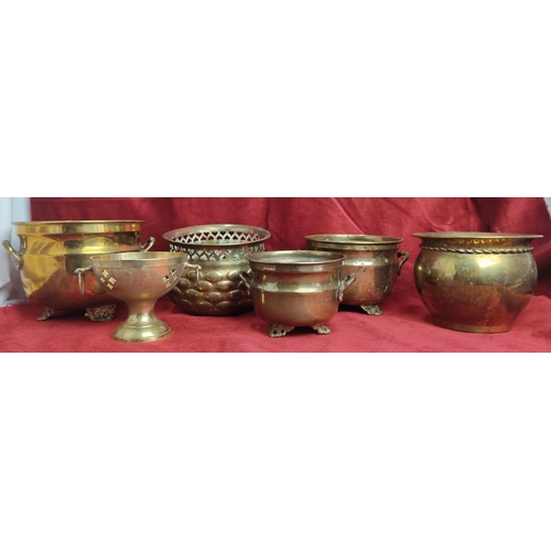 116 - A collection of 6 antique/ vintage brass planters.