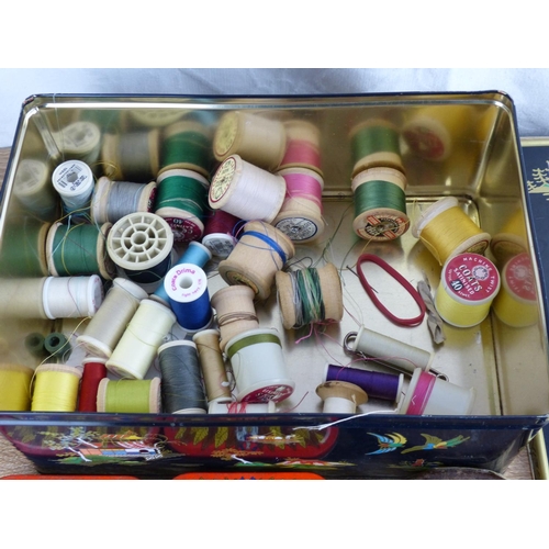 290 - An assortment of vintage tins & sewing threads.