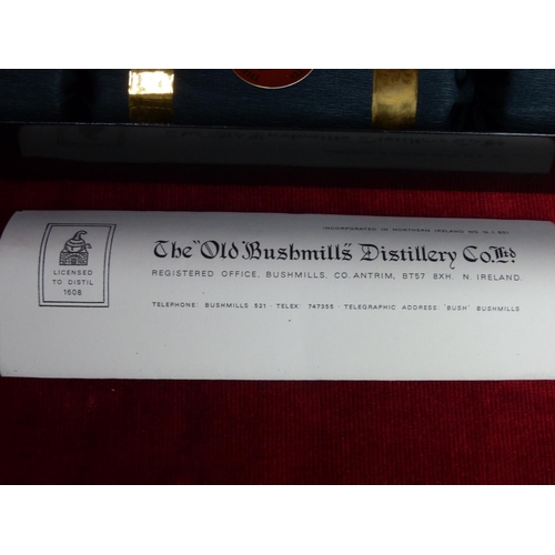 400 - A rare boxed 'Old Bushmills Distillery' Christmas cracker containing a bottle of Black Bush, and a c... 