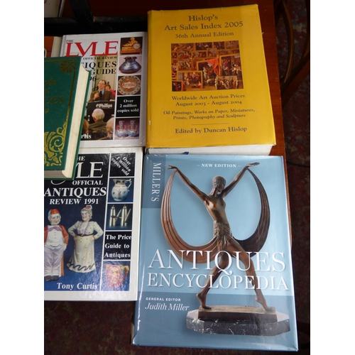 441 - Nine antiques and collectors reference guides to include Hislop's Art Sales Index 2005, Miller Antiq... 