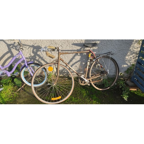 385 - A vintage BSA Weekender bike with Brooks seat.