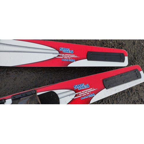 470 - A set of Sport Series fibre glass water skis.