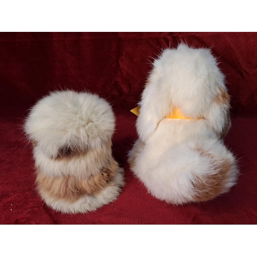 39 - Two vintage fur toy animals.