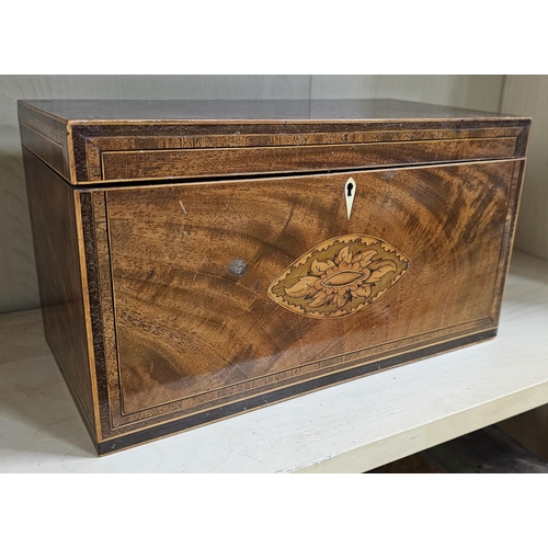 17 - A stunning antique/ Georgian mahogany tea caddy with inlaid design, 29cm x 15cm x 17cm.