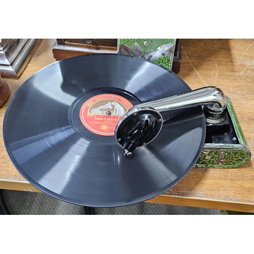 60 - A stunning & rare antique pocket gramophone, complete & in working condition, measuring 11