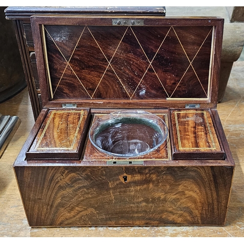 65 - A stunning antique/ Victorian Flame Mahogany tea caddy, measuring 12