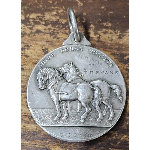 72 - A stunning antique Sterling Silver 'Shire Horse Society' medal, produced by Mappin & Webb, fully hal... 