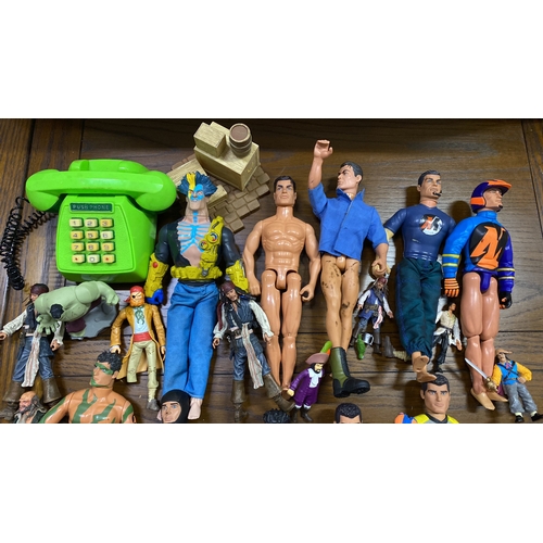 89 - A lot of Action Man figures and more.