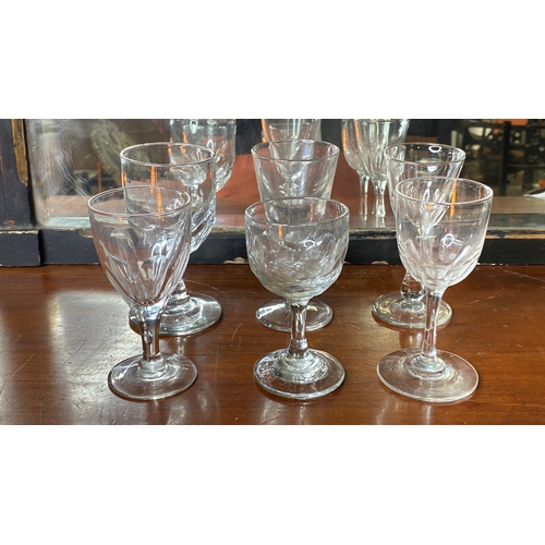 17 - An assortment of 6 Georgian and Victorian glasses.