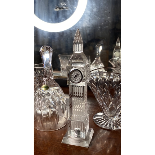 81 - A 'Big Ben London' crystal clock & more.