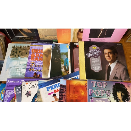 292 - A collection of vintage records/albums to include The Billie Holiday Collection, Eric Delaney and lo... 