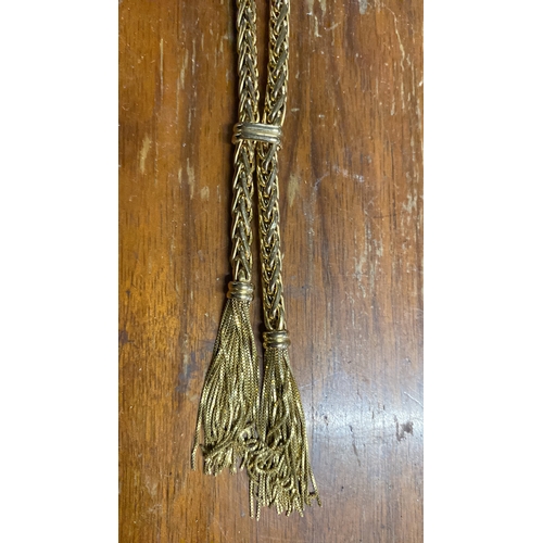 387 - A stunning vintage 9ct gold rope necklace with tassel detail, weight 27.2g.