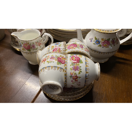 439 - A Royal Grafton 'Malvern' bone china tea and dinner set.