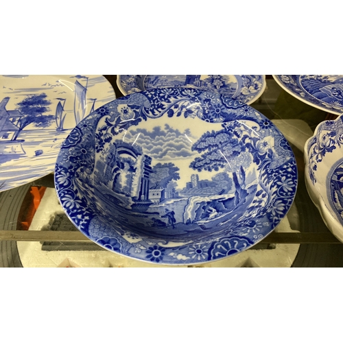 479 - Five Spode blue and white patterned plates.