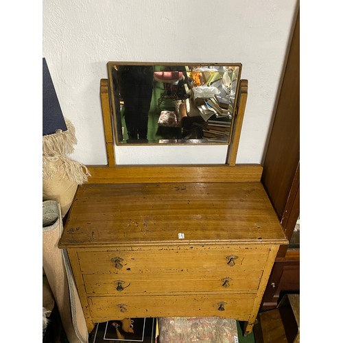 291 - An antique pine dressing table.