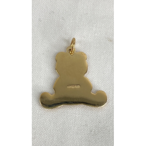 138 - A 9ct gold teddy bear charm pendant.