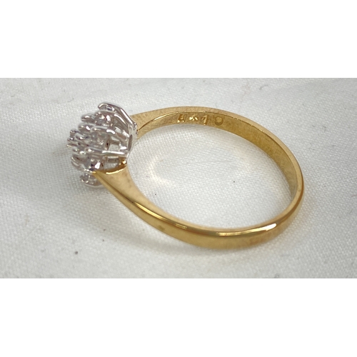 164 - A 9ct gold CZ cluster ring, size Q.