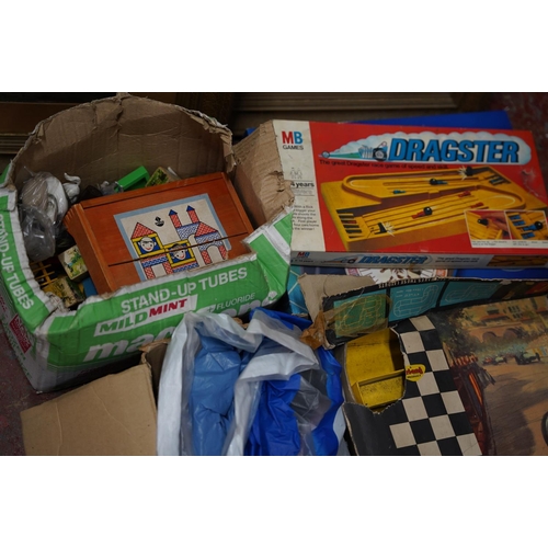 201 - A lot of vintage toys to include Scalextric and more.