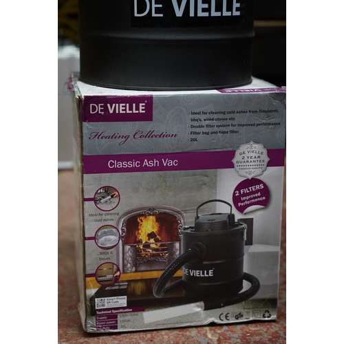 269 - A boxed De Vielle ash vacuum cleaner.