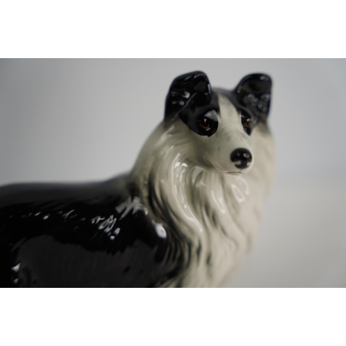 384 - A vintage Melba Ware collie dog ornament.