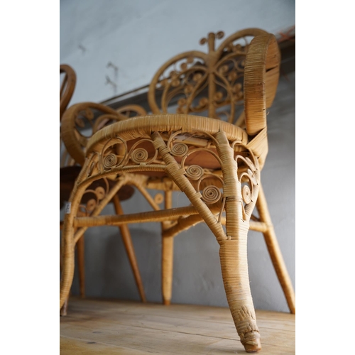 393 - A stunning vintage/ Mid Century rattan 'Peacock' parlour chair/ throne.