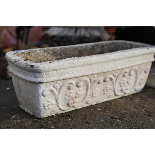 449 - A concrete garden planter/trough.